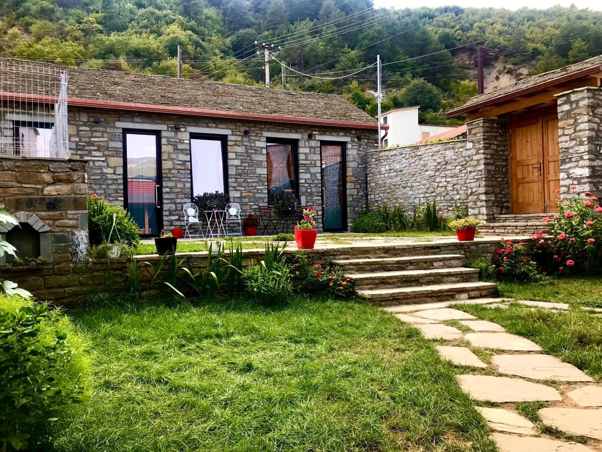 Gogo Moustache Guest House Përmet 外观 照片